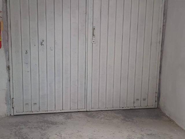 Box in vendita a Leumann, Piemonte