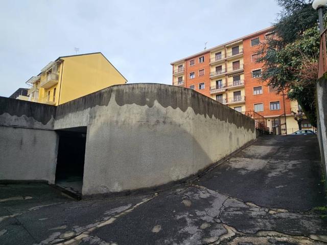 Box in vendita a Leumann, Piemonte