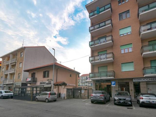 Box in vendita a Leumann, Collegno