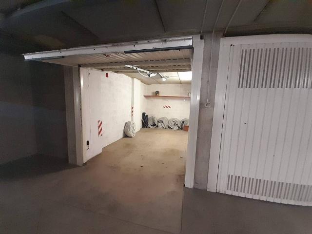 Box in vendita a Leumann, Piemonte