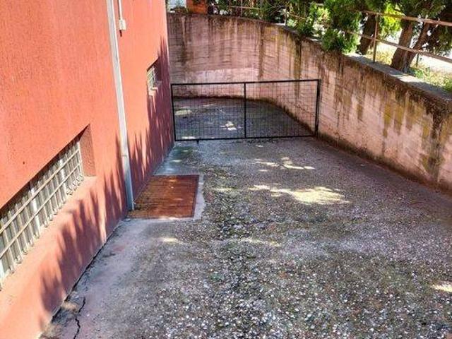 Box in vendita a Caldiero, Veneto