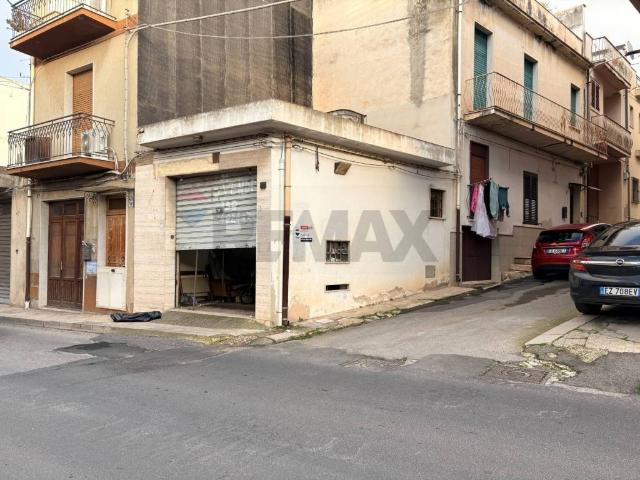 Box in vendita a Comiso, Sicilia