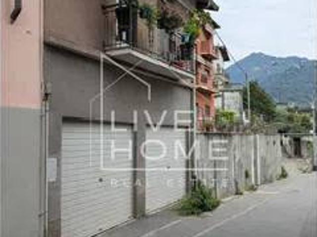 Box in vendita a Sagnino, Como