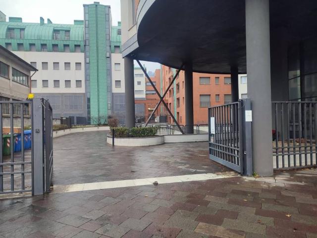 Box in vendita a Como, Lombardia