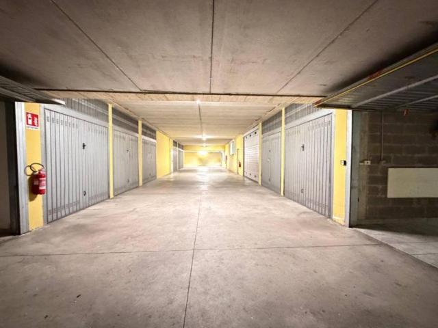 Box in vendita a Agrate Brianza, Lombardia