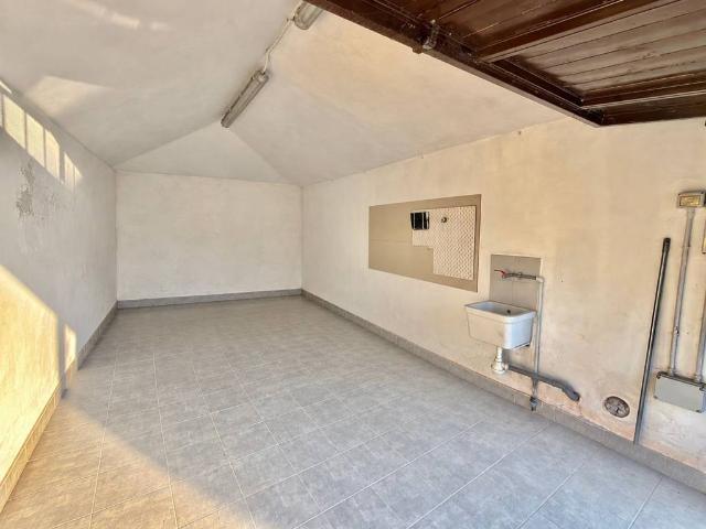 Box in vendita a Concorezzo, Monza e della Brianza