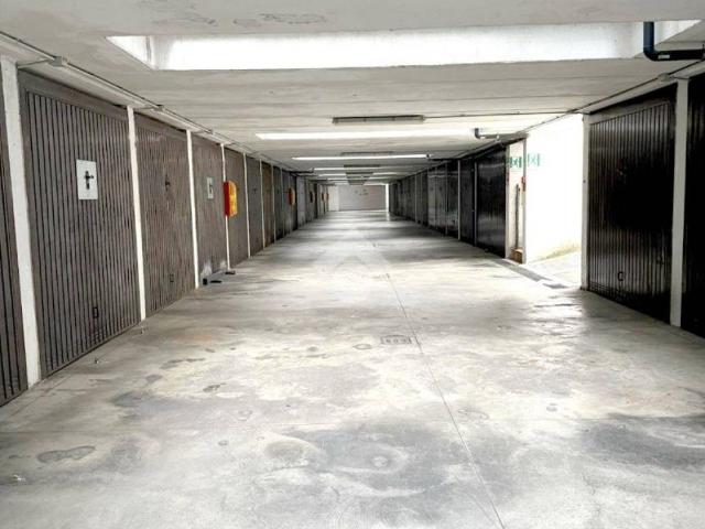 Box in vendita a Concorezzo, Monza-brianza