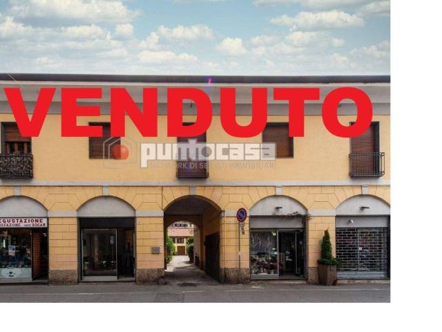 Box in vendita a Concorezzo, Monza-brianza