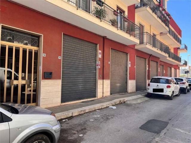 Box in vendita a Contrada Casopietro, Puglia