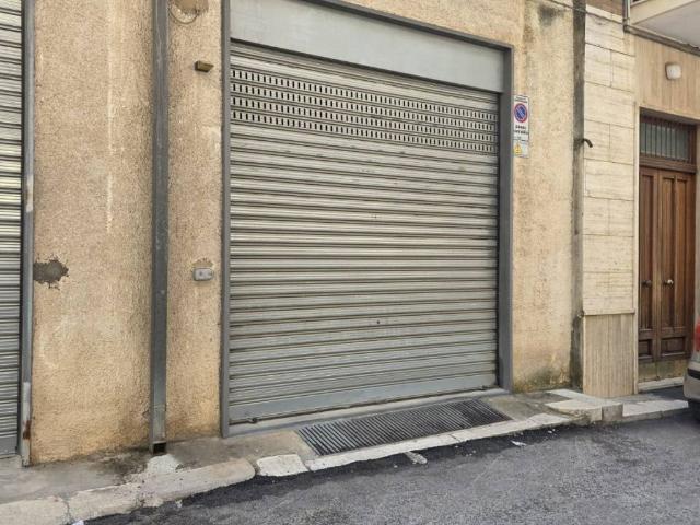 Box in vendita a Puglia, Bari
