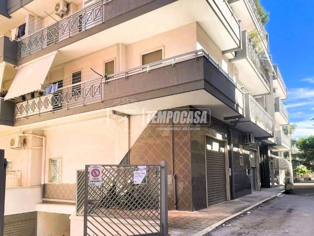 Box in vendita a Conversano, Bari