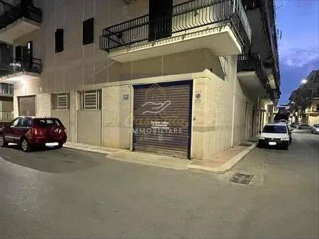 Box in vendita a Puglia, Bari