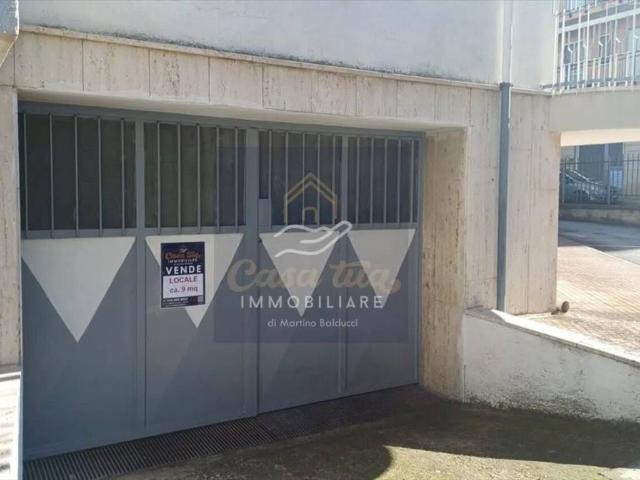 Box in vendita a Puglia, Bari