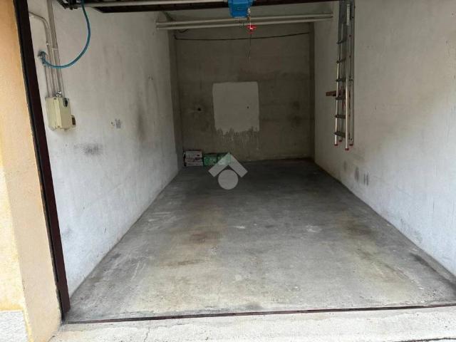 Box in vendita a Corbetta, Lombardia