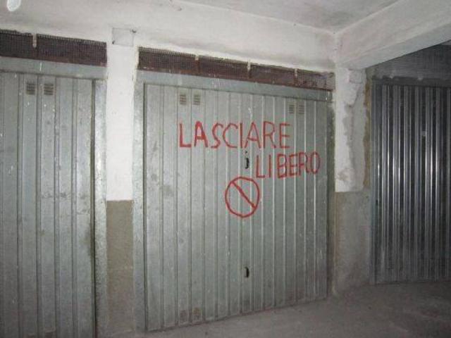 Box in vendita a Corigliano-Rossano, Calabria