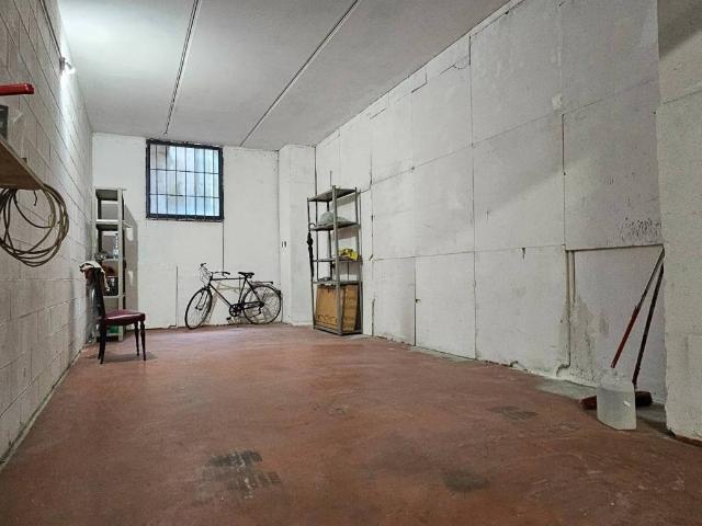 Box in vendita a Brusuglio, Cormano