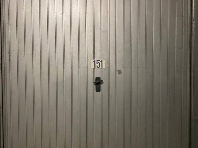 Box in vendita a Molinazzo, Cormano