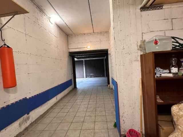 Box in vendita a Cornaredo, Lombardia