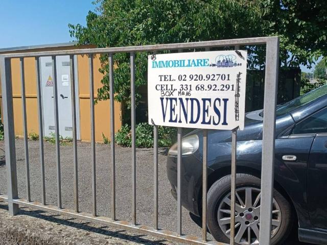 Box in vendita a Cornate D'adda, Lombardia