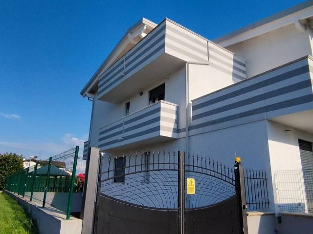 Box in vendita a Guzzafame, Correzzana