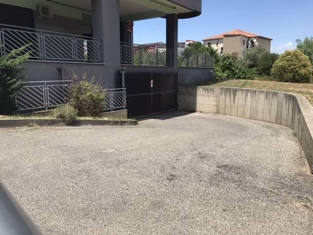 Box in vendita a Calabria, Cosenza