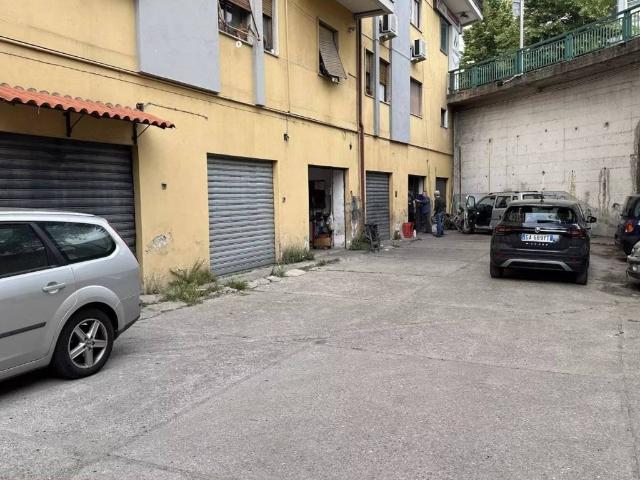 Box in vendita a Città 2000, Calabria