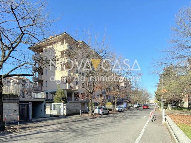 Box in vendita a Crema, Lombardia