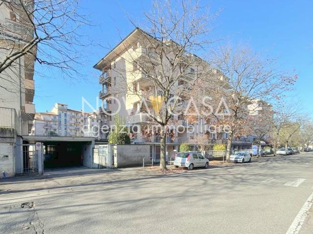 Box in vendita a Crema, Lombardia