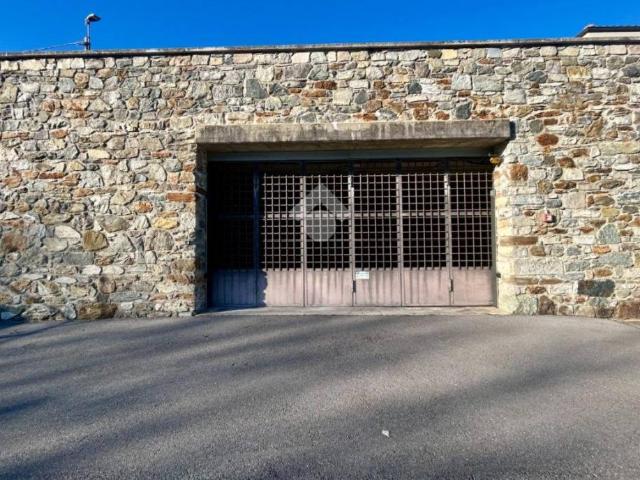 Box in vendita a Cremia, Lombardia