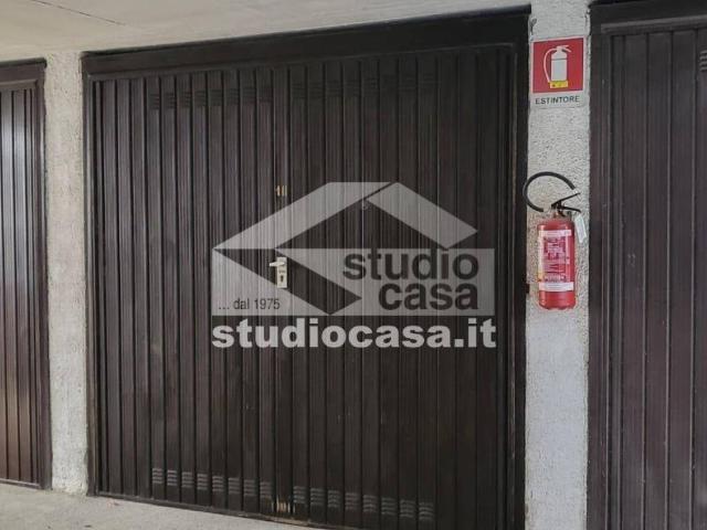Box in vendita a Vecchia Dogana, Cremona