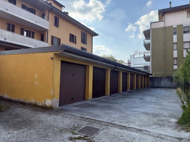 Box in vendita a Incrociatello, Cremona