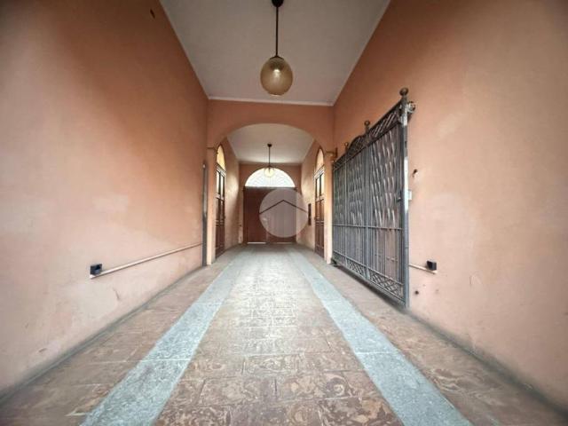 Box in vendita a Zona Castello, Cremona