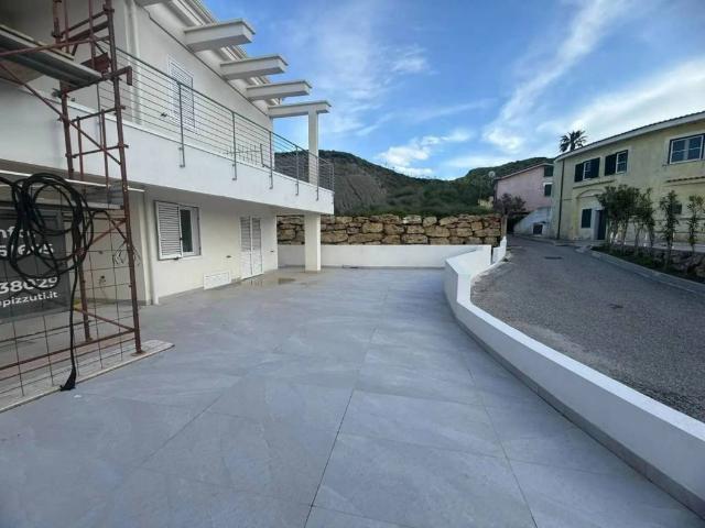 Box in vendita a Calabria, Crotone