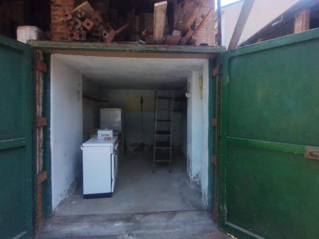 Box in vendita a Cuggiono, Lombardia