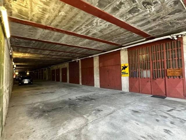 Box in vendita a Villaggio Torretta, Piemonte
