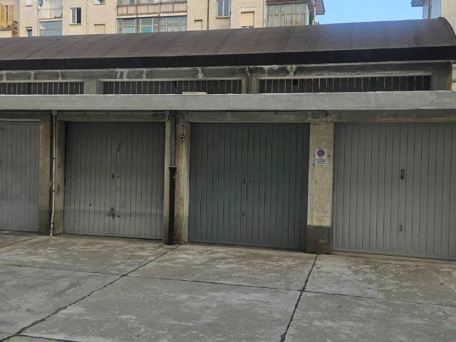 Box in vendita a Gramsci, Piemonte