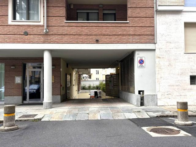Box in vendita a Cuneo Centro, Piemonte