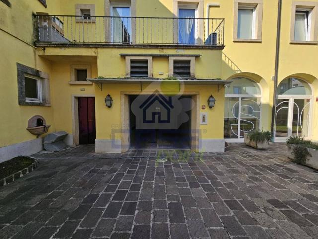 Box in vendita a Desenzano Del Garda, Lombardia