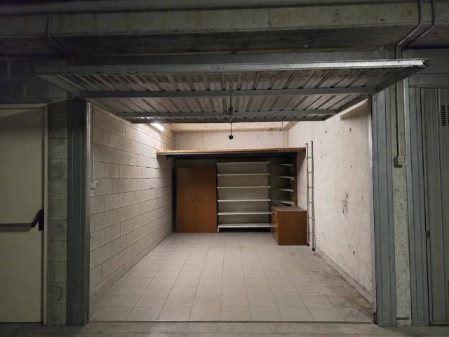 Box in vendita a San Pietro, Desio