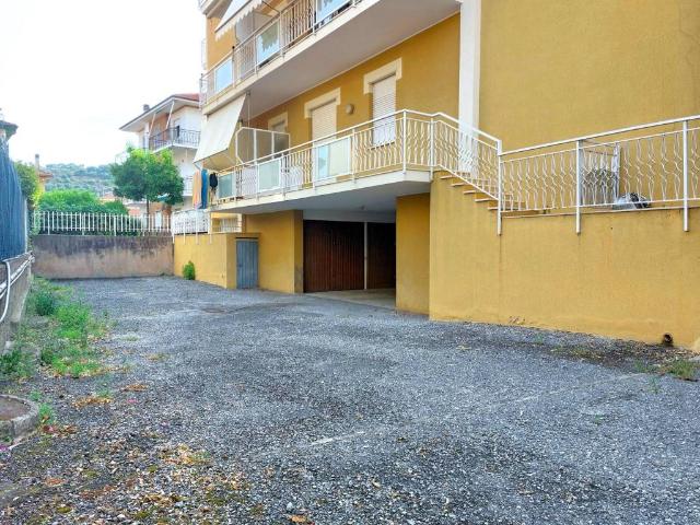 Box in vendita a Diano Calderina, Diano Marina