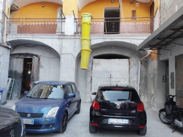 Box in vendita a Ercolano, Napoli