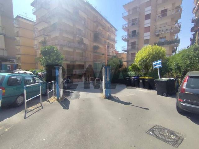 Box in vendita a Ercolano, Campania