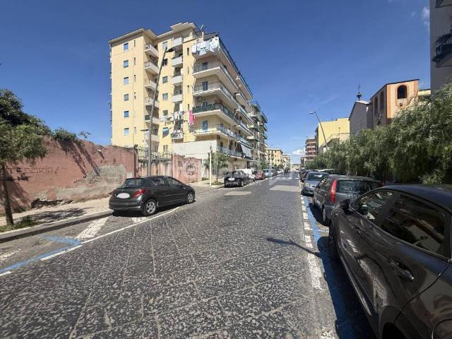 Box in vendita a Ercolano, Campania