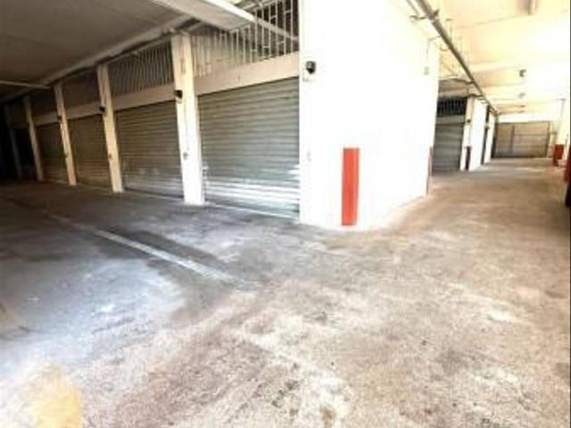 Box in vendita a Ercolano, Campania