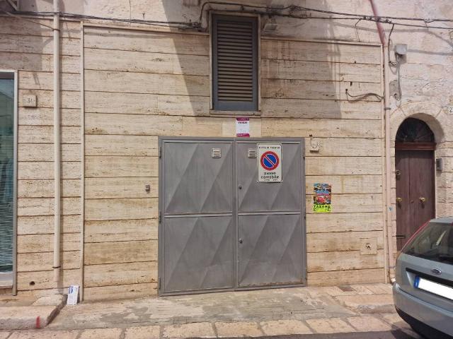 Box in vendita a Puglia, Brindisi