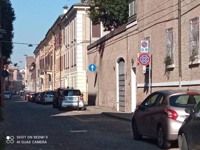 Box in vendita a Centro cittadino, Ferrara