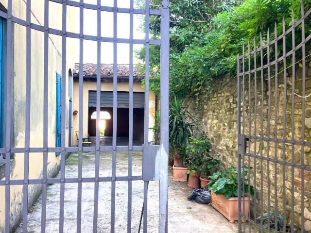 Box in vendita a Ellera, Fiesole
