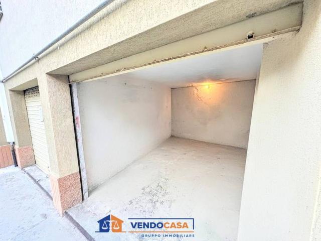 Box in vendita a Finale Ligure, Liguria