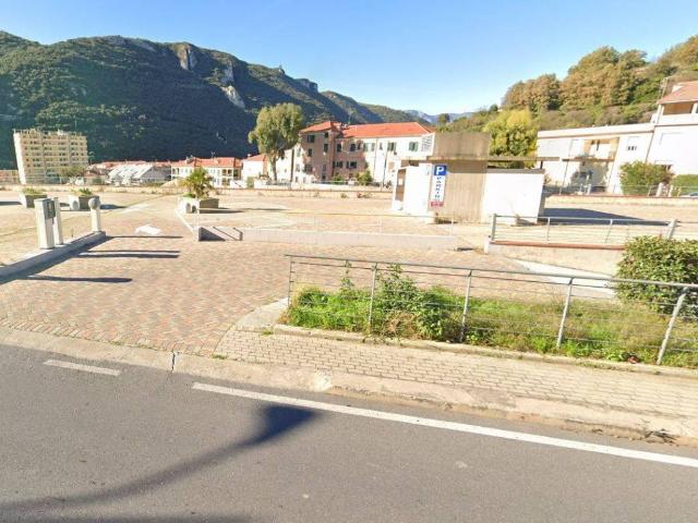 Box in vendita a Finale Ligure, Liguria