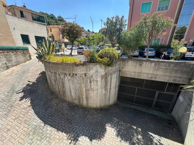 Box in vendita a Finale Ligure, Liguria